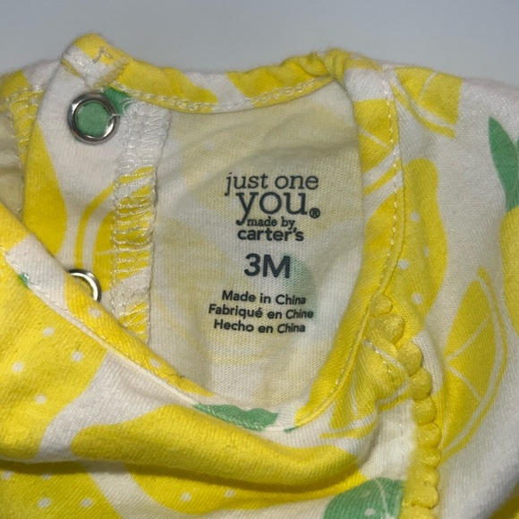 🛍 CUTE Little GIRLS OUTFIT SIZE 3 MONTHS 🛍 - Picture 2 of 4